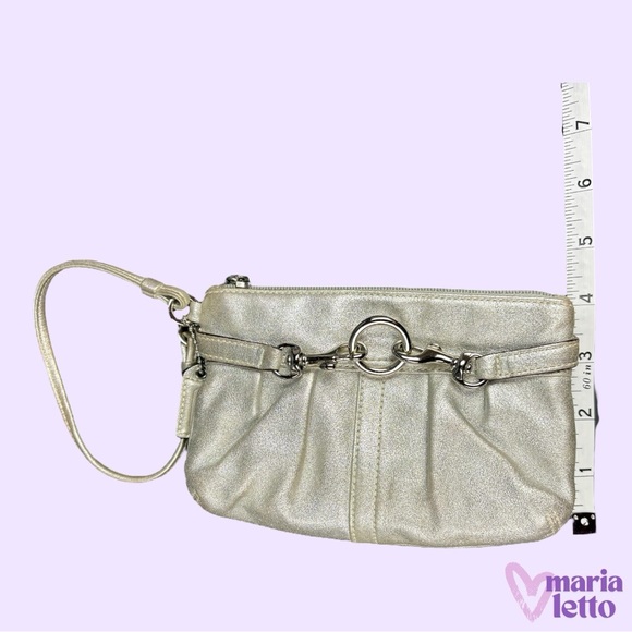 Coach Metallic Silver Wristlet with Hang Tag, EUC 🩶 - Picture 10 of 11